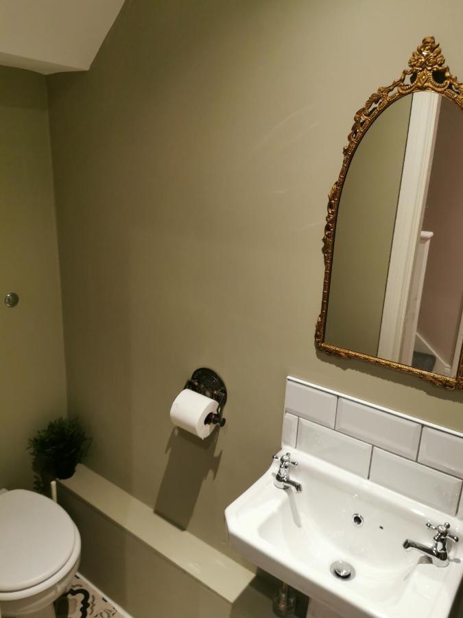 6 Dbl Bed, Central Huddersfield House Inc Parking Dış mekan fotoğraf