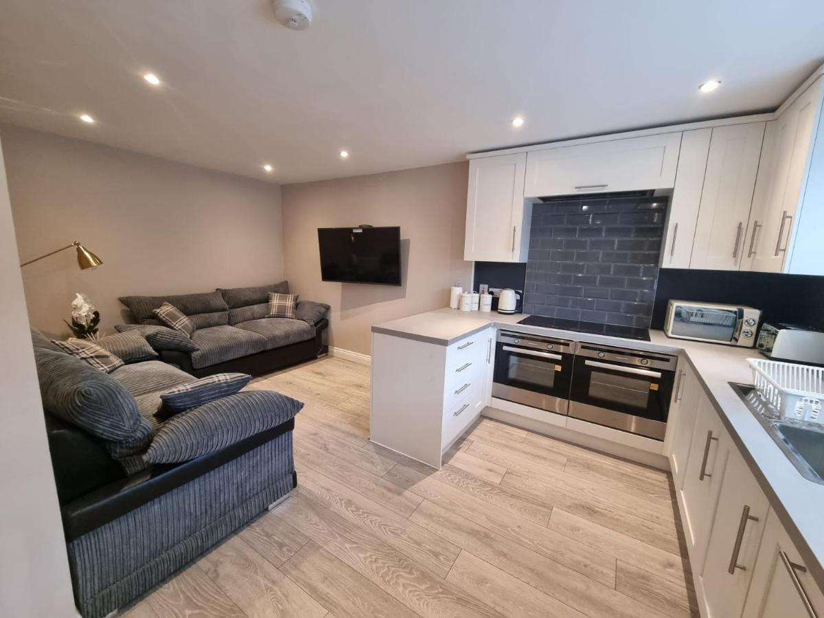 6 Dbl Bed, Central Huddersfield House Inc Parking Dış mekan fotoğraf